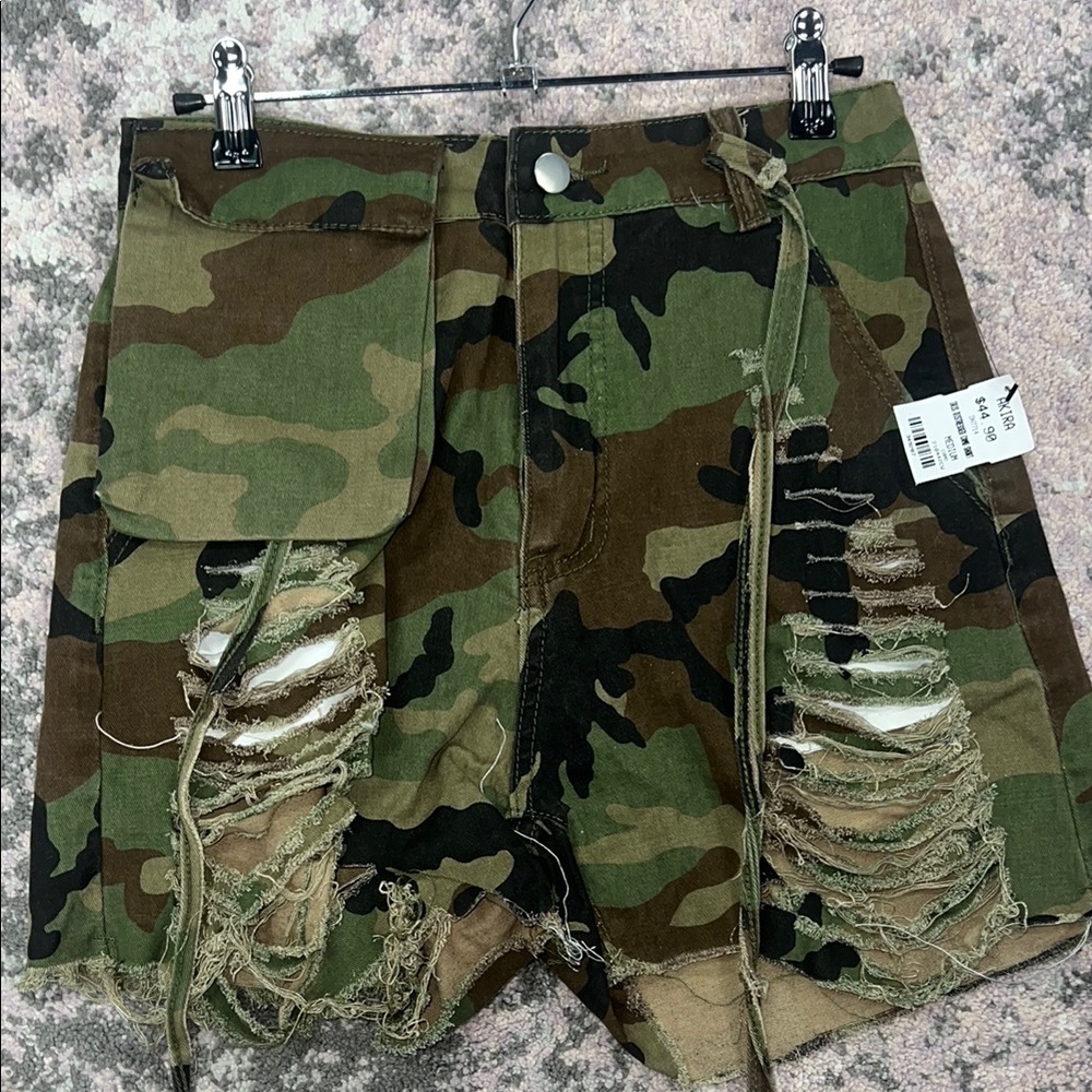 Camouflage Distressed Shorts